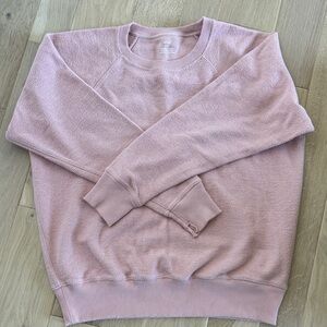 Aerie pink sweatshirt detailed raglan sleeve